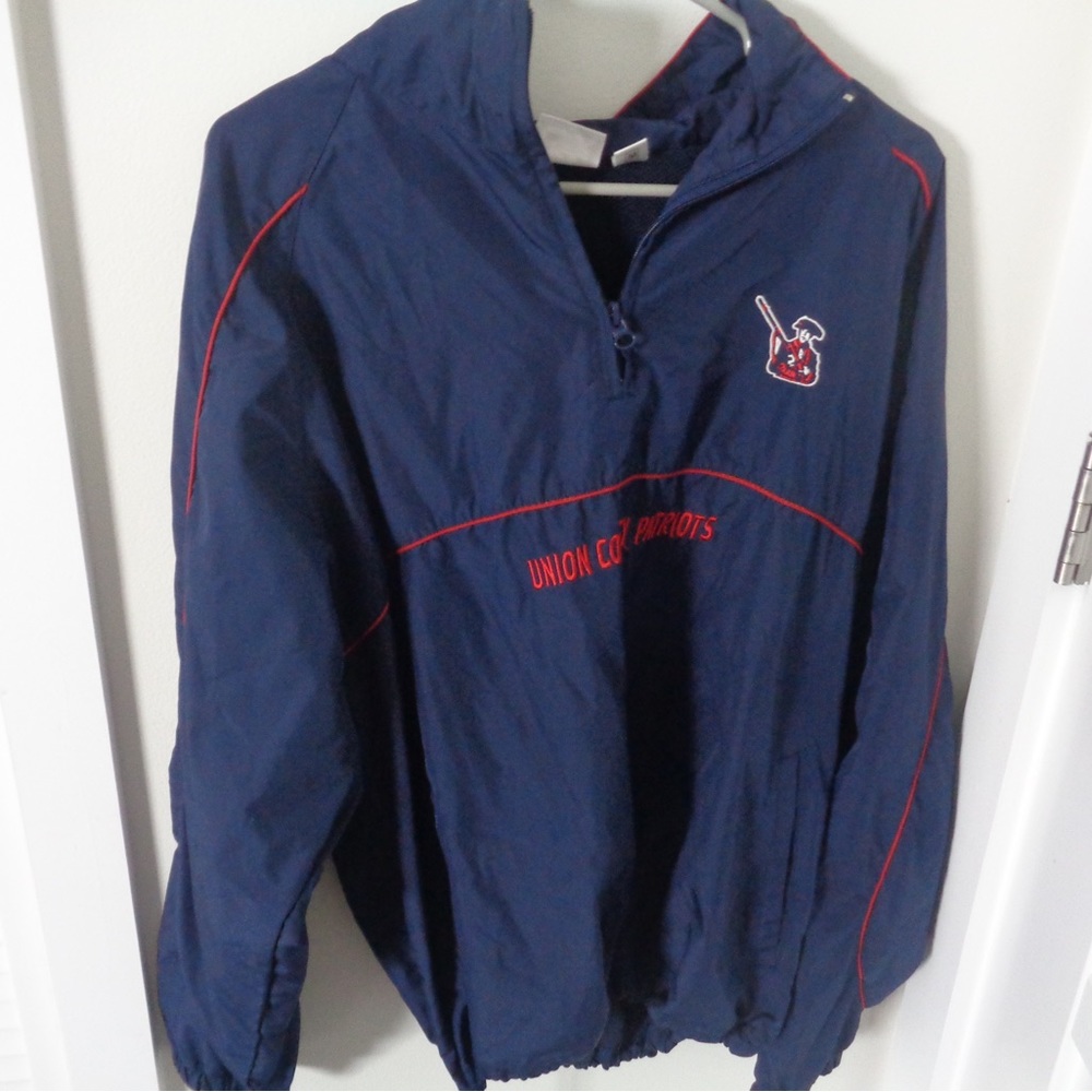 Comfortable Quarter Zip Windbreaker